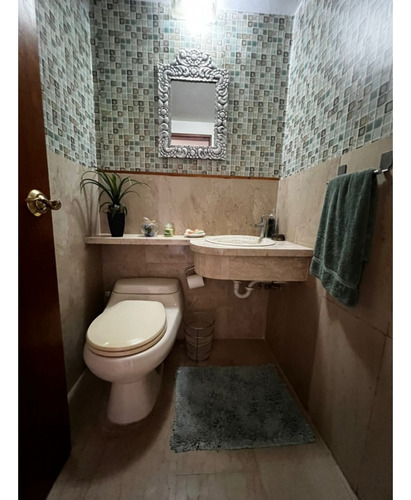 Se Alquila O Vende Apto.duplex 220m2 4h/3.5b/2pe/1m La Unión