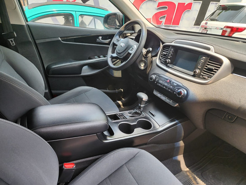 Kia Sorento 2.4 Lx At