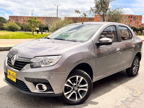 Renault Logan 1.6 Privilege / Intens