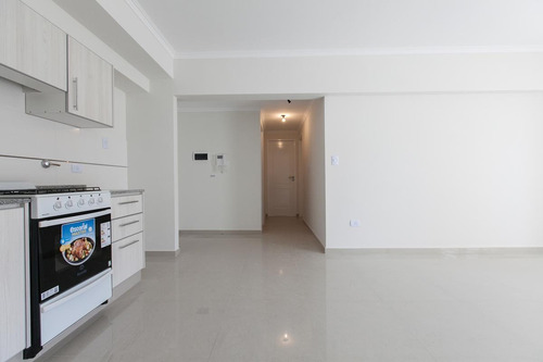 Imagen 3 de 10 de Departamento 3 Ambientes En Caseros