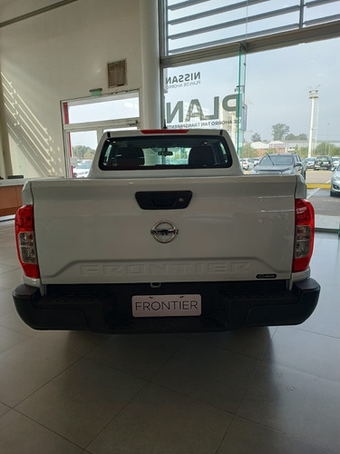 Imagen 6 de 19 de Nissan Frontier 2.3 S Cd 4x2 Mt Carone Dp