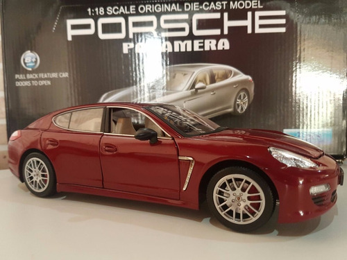 Porsche Panamera 4s Die Cast Model 1:18