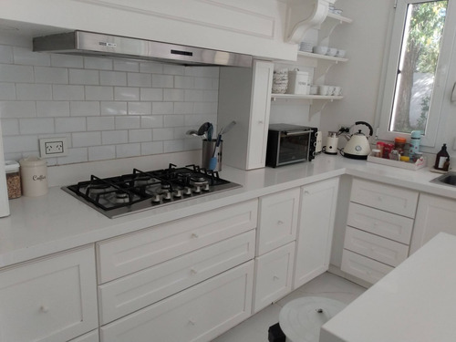 Imagen 8 de 29 de Excelente Casa En La Lucila,7 Ambientes Zona Colegios