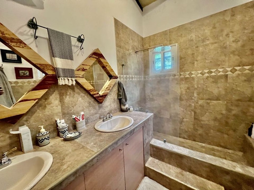 Imagen 29 de 30 de Se Vende Casa 400m2 4h+s/6b/5p Oripoto