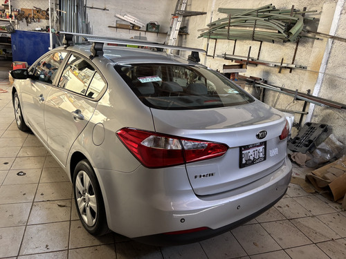 Kia Forte 2.0 Lx Mt