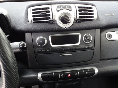 Imagem 11 de 12 de Fortwo 1.0 Mhd Coupé 3 Cilindros 12v Gasolina 2p Automático