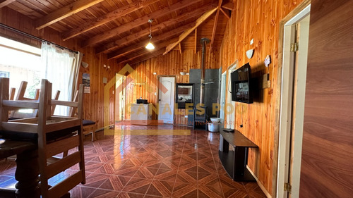 Complejo Turístico Con 5 Cabañas Y 4 Departamentos En Licán