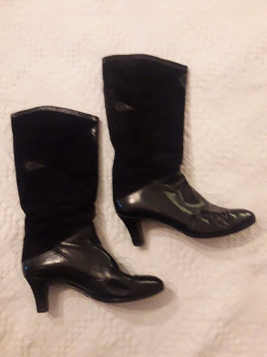 Botas Negras De Cuero Y Gamuza. N° 36