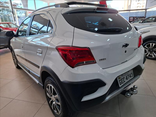 Chevrolet Onix 1.4 Mpfi Activ 8v Flex 4p Automatico