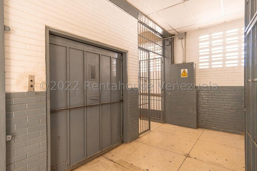 Edificio Industrial En Venta En La California Norte Mls #23-7537