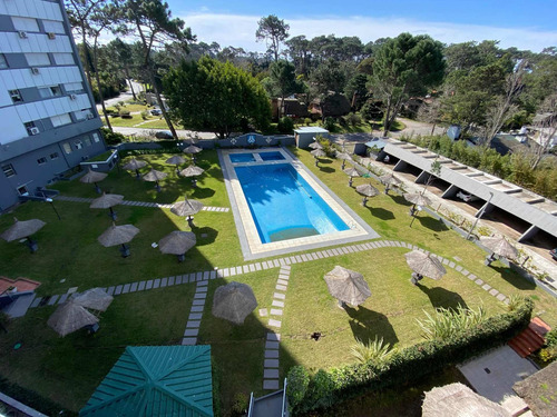 Imagen 2 de 10 de Dueño Vende Apartamento Torre Antares 2 Dormitorios 2 Baños 2 Garages .punta Del Este