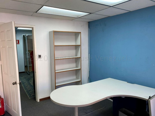 Imagen 7 de 13 de Oficina En Alquiler Centro Plaza 21-17040