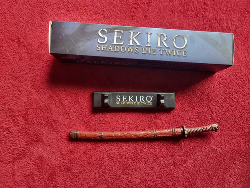 Sekiro Abrecartas Preventa Videojuego Totalmente Original (Usado)