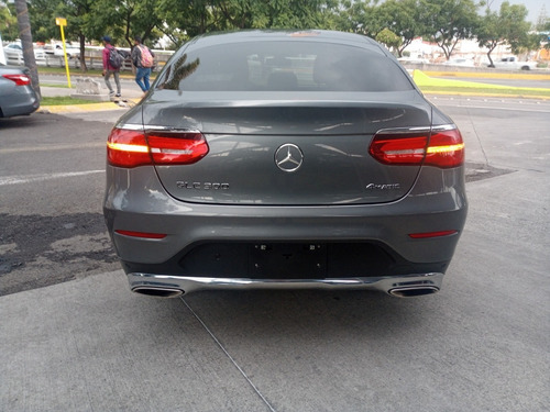 Imagen 4 de 13 de Mercedes Benz Glc 300 Coupe 2019