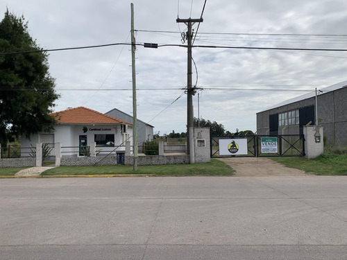 Venta Casa Con Galpón En Barrio En Crecimiento En Balcarce  