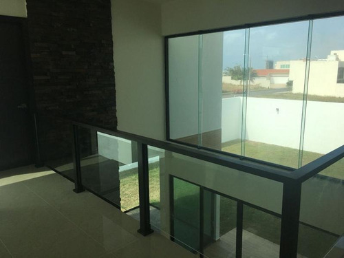Imagen 22 de 30 de Hermosa Residencia De Lujo Con Grandes Espacios Vista Al Mar Y Gran Jardín !