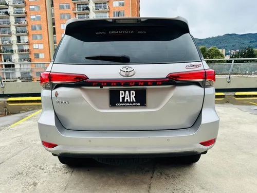 Toyota Fortuner Srv 2.4 Turbo Diesel Automatica 2022