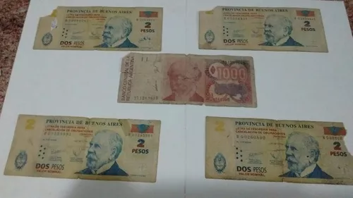 Argentina 4 billetes falsos , 2 de 50 patacones y 2 de 20 patacones