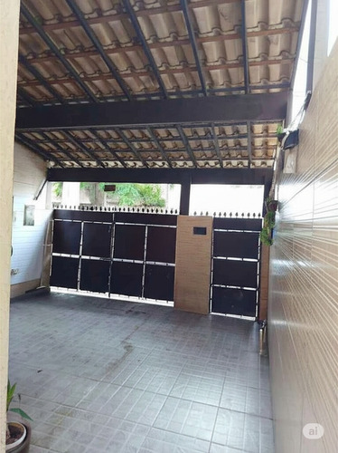 Duplex Com 3 Quartos E Garagem No Gradim Em São Gonçalo