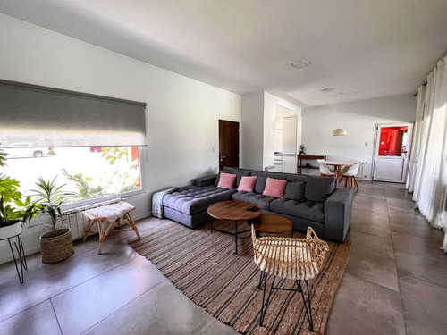 Imagen 2 de 14 de Venta De Casa Cuatro Ambientes, Fincas De San Vicente
