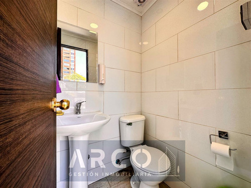Casa Remodelada 3 Dorm. 313 M2 En José Domingo Cañas. Ñuñoa