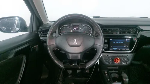 Peugeot 301 1.6 ALLURE HDI MT