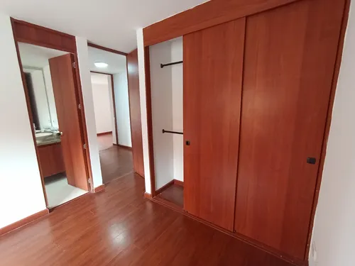 Espectacular Apartamento Con Espacios Amplios