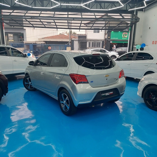 Imagem 4 de 12 de Chevrolet Onix 2017 1.4 Ltz Aut. 5p