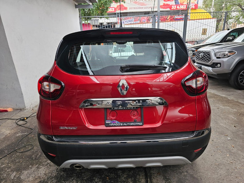 Renault Captur 2.0 Iconic At