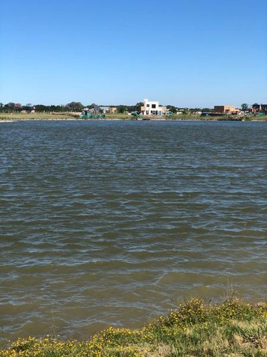Oportunidad Lote Al Agua En San Sebastián