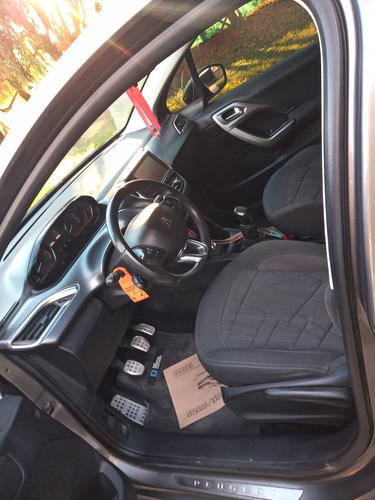 Peugeot 208 1.6 Feline