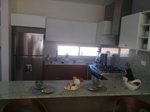 Imagen 6 de 16 de Casa En Venta Super Espaciosa En Venta Y A Super-precio En