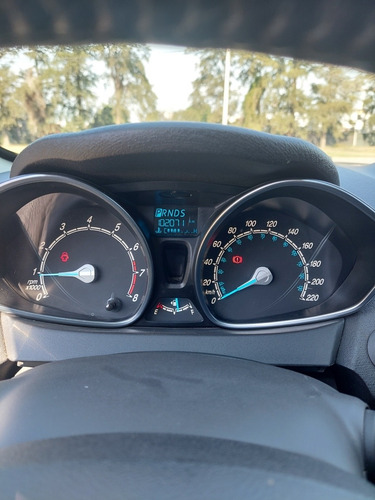 Imagen 3 de 15 de Ford Fiesta Fiestas Kinetic