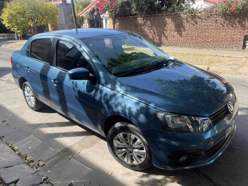 Imagen 2 de 25 de Volkswagen Voyage 2018 1.6 Trenline 101cv