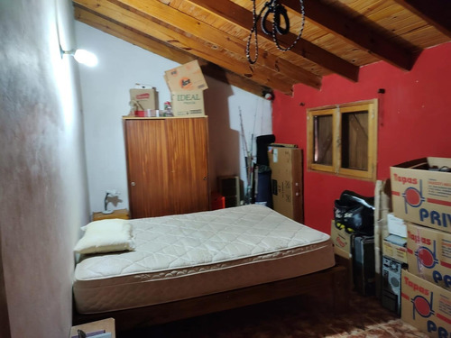 Imagen 12 de 17 de Casa De 4 Ambientes En 2 Plantas