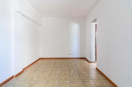 Venta Depto 2 Amb En Flores Cocina Independiente
