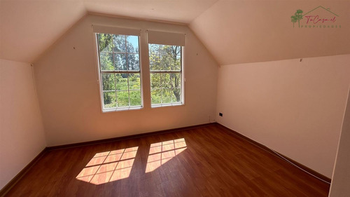 Casa En Parcela En Arriendo De 4d/3b En Calera De Tango