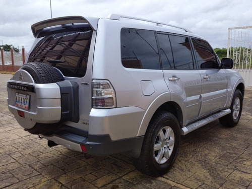 Imagen 6 de 18 de Mitsubishi Montero Limited Gls