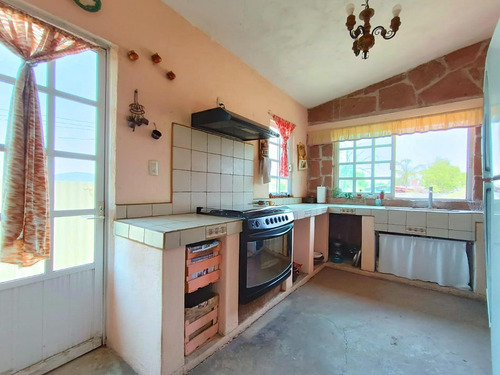 Casa De Campo En Venta En Huimilpan A 30 Min. De El Pueblito Y 35 Min. De Centro Sur, Querétaro