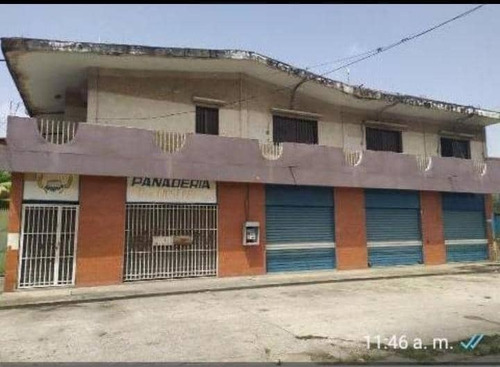 Imagen 2 de 10 de Venta Edificio Comercial Residencial. Las Candelaria. Plaza Los Almendrones