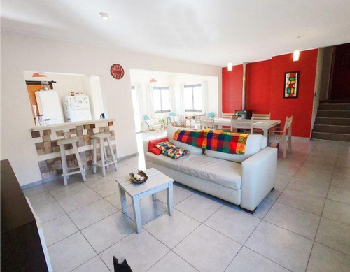 Casa En Venta 3 Dormitorios, 2 Baños, Vista. Estancia Vieja, Villa Carlos Paz.