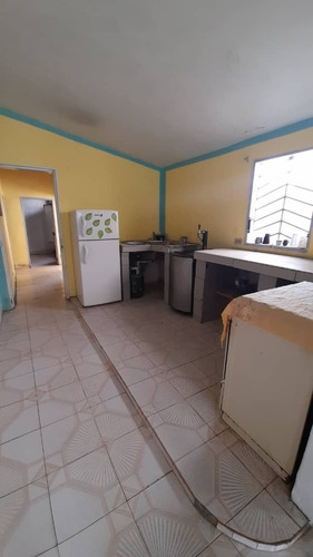 Imagen 8 de 12 de Casa Ubicada En Guacara Sector Los Apamates