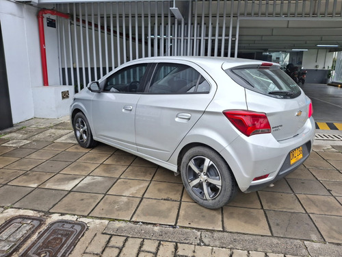 Chevrolet Onix 1.4 Ltz 5 p