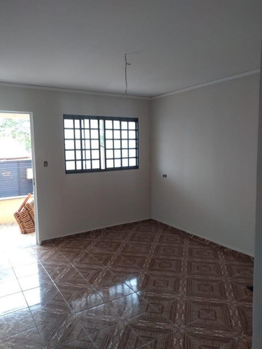 Casa À Venda Na Rua João Luiz Vieira, Vila Moreira, Cornélio Procópio - Pr - Liv-8785
