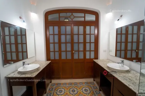 Casa Lujosa En Venta En Centro Histórico Mérida Remodelada