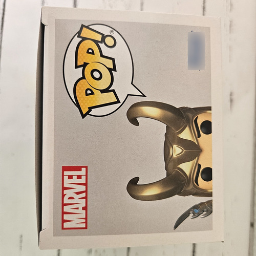 Funko Pop! Loki Con Cetro Marvel Avengers Figura Glow (Usado)