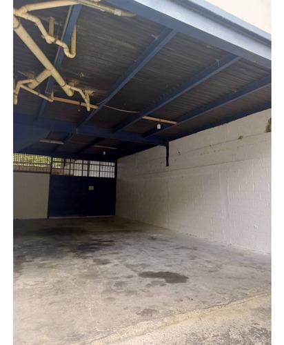 Se Alquila Galpón 1000m2 Filas De Mariche 0399