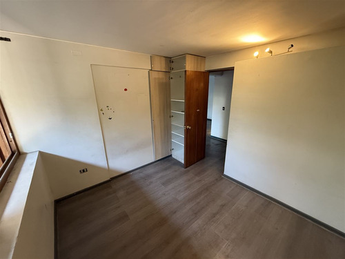 Departamento En Venta De 2 Dorm. En Las Condes