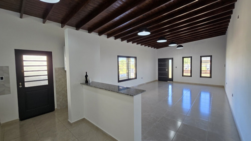 Vendo Casa A Pasos De La Playa Jarana. Rumipal Calamuchita