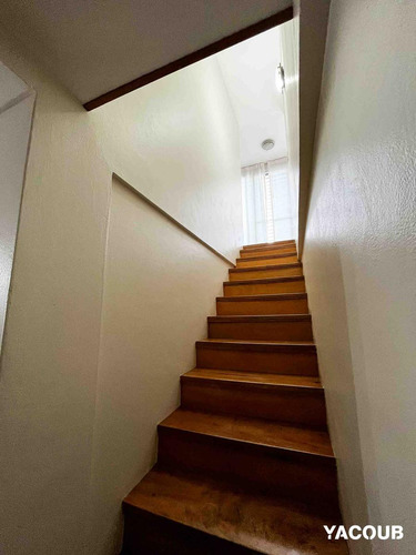 Casa En Venta - 3 Dormitorios 3 Baños - 300mts2 - Lisandro Olmos